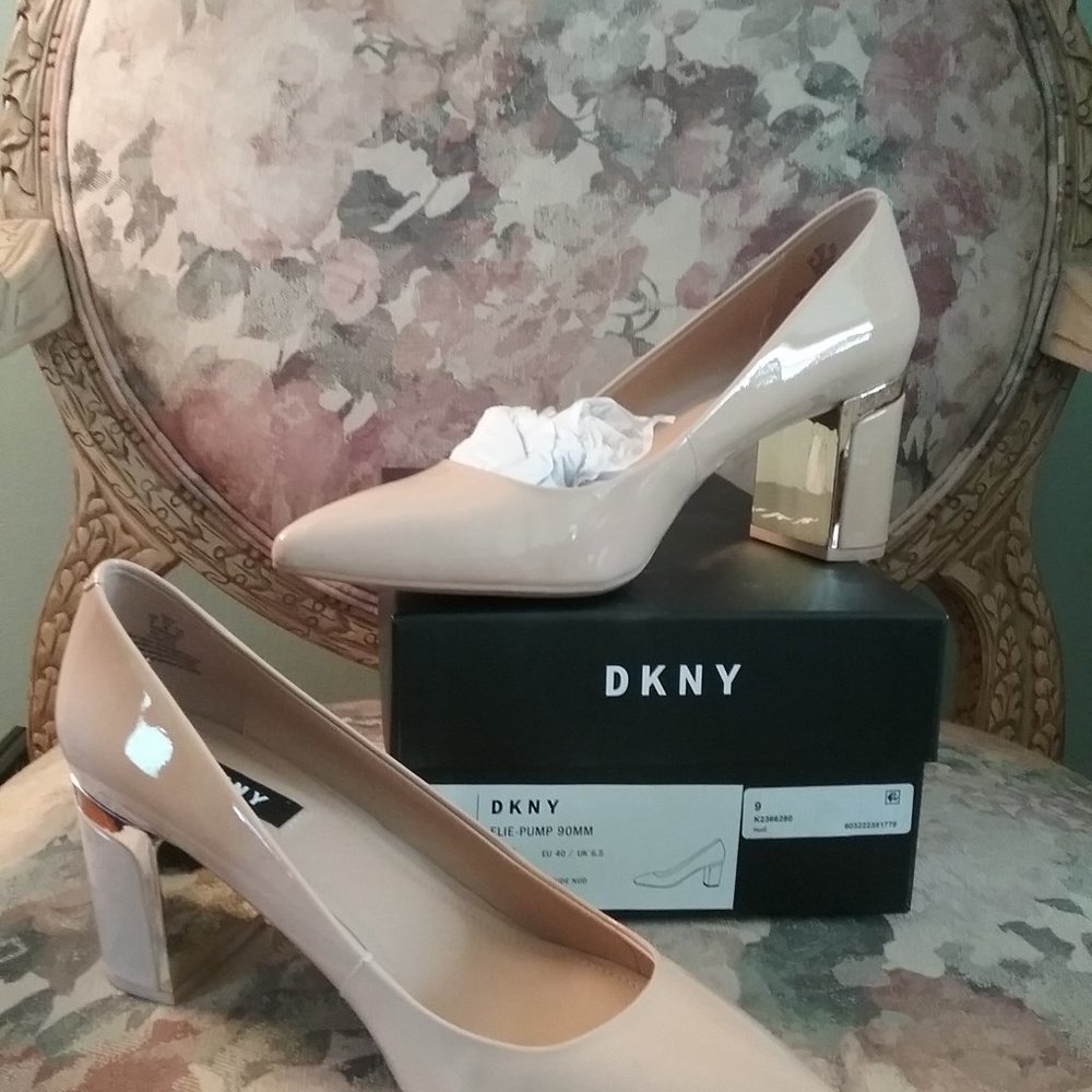 DKNY Nude Patent Leather "Elie" Pumps with Gold Detailed Heels & Insignia Size 9